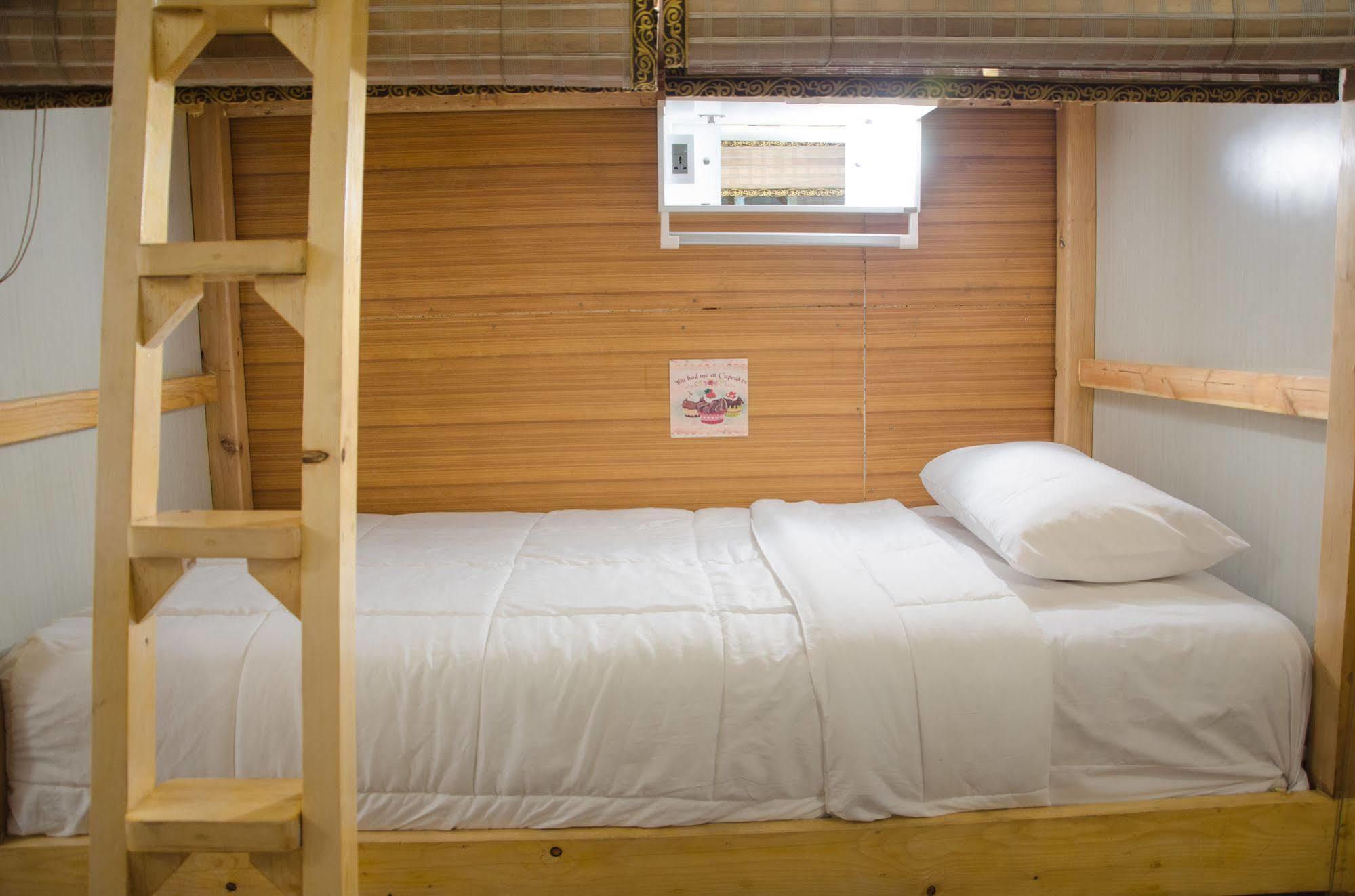 Bed And Butler Hostel Bangkok Exteriér fotografie